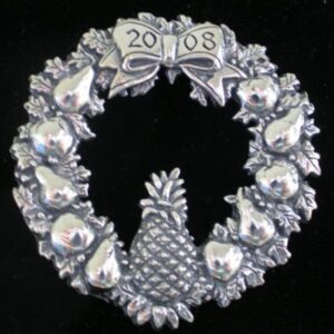 Colonial Williamsburg Wreath 2008 Sterling Christmas Ornament by Hand and Hammer #3981