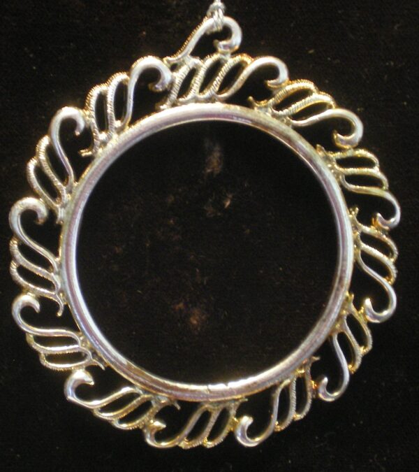 Picture Frame Wreath Silver Plated Christmas Pendant by Lunt